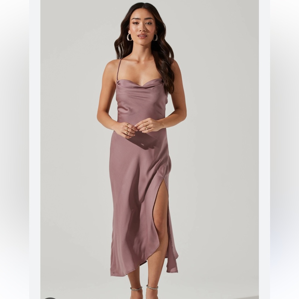 Astr - Purple dress Gaia size small, worn once